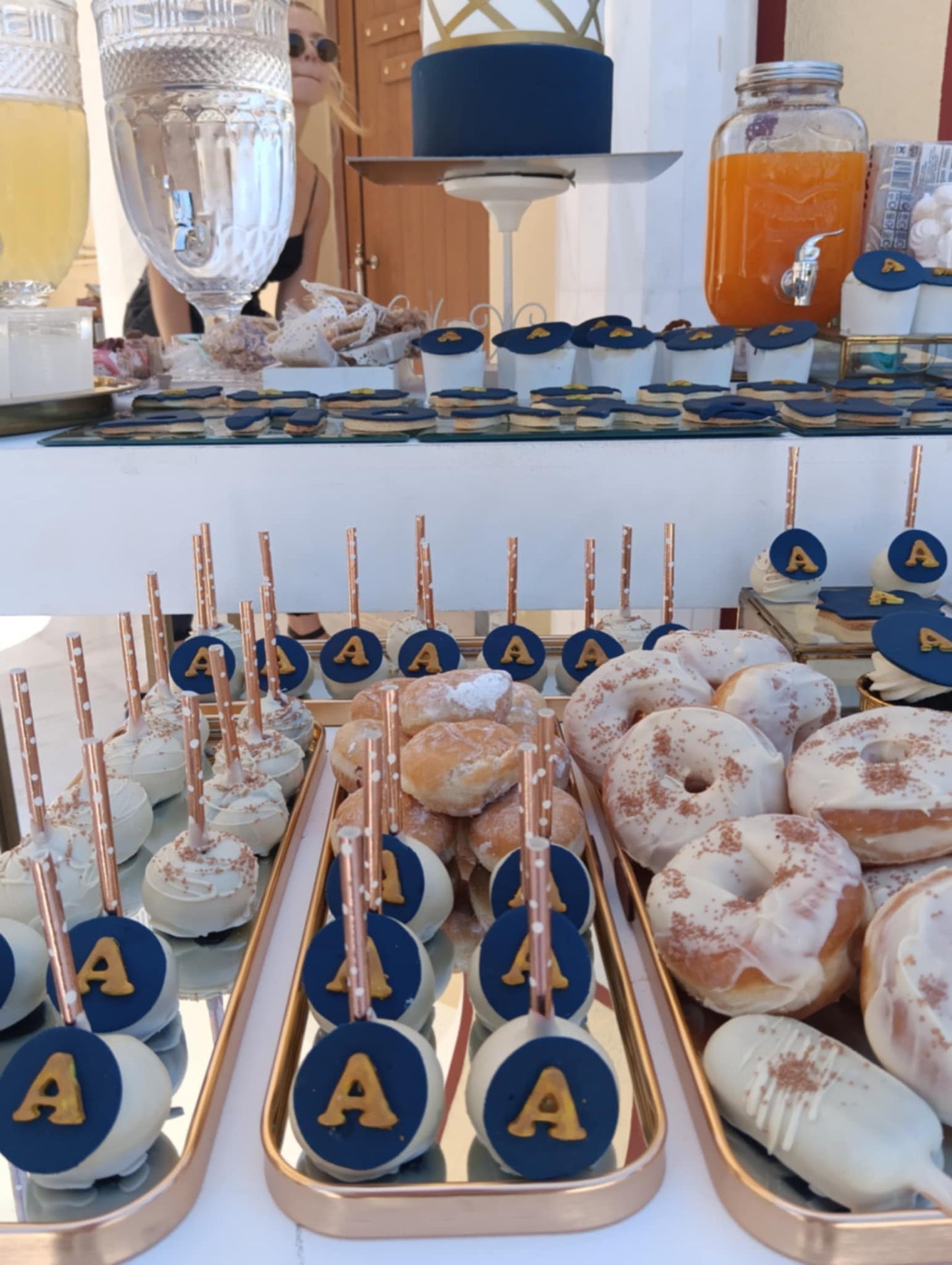 Candy bar 100 ατόμων με θέμα το αρχικό γράμμα