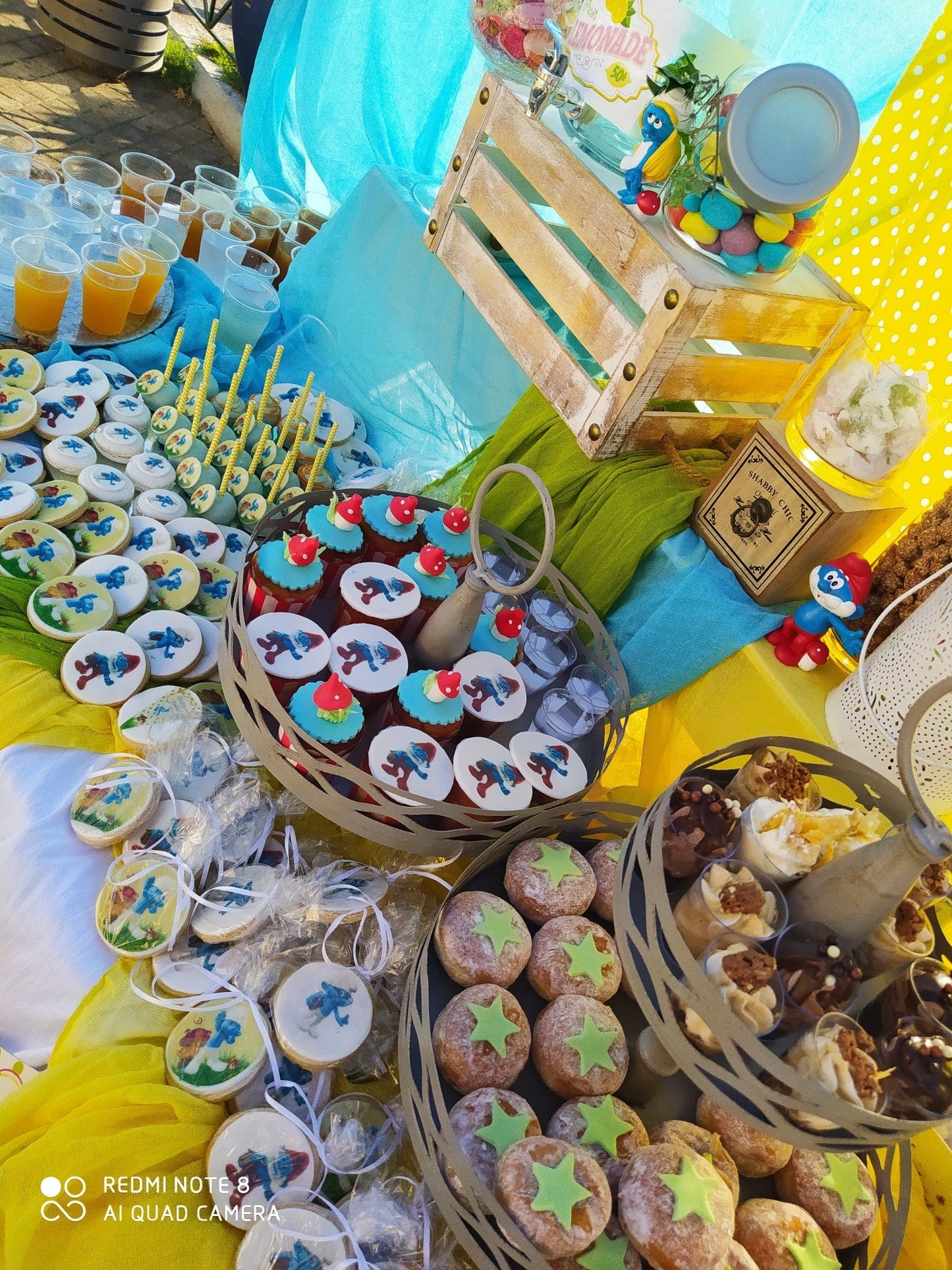 Candy bar 100 ατόμων με θέμα Στρουμφάκια