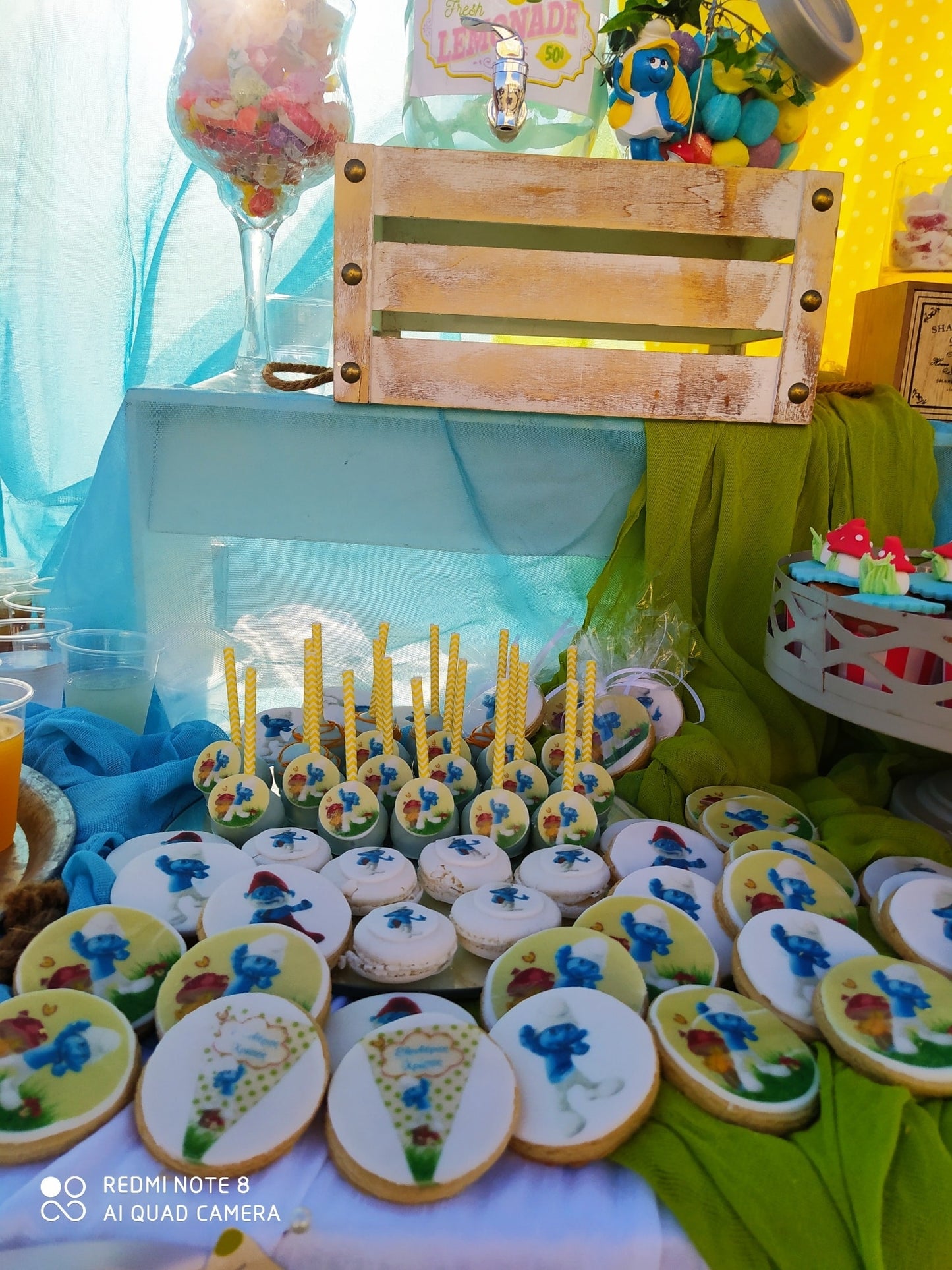 Candy bar 100 ατόμων με θέμα Στρουμφάκια