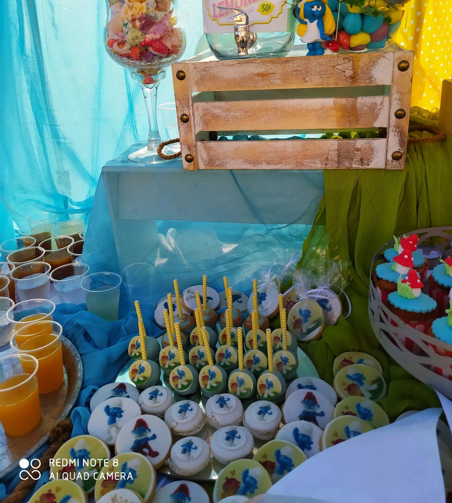 Candy bar 100 ατόμων με θέμα Στρουμφάκια