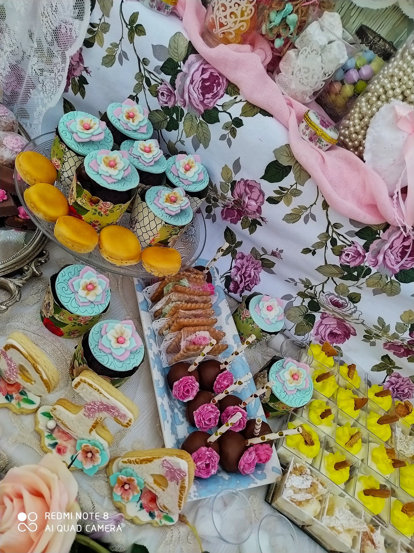 Candy bar 100 ατόμων με θέμα Λουλούδια