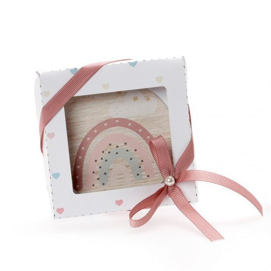 Μπομπονιέρα βάπτισης ξύλινο σουβέρ σε χάρτινο κουτάκι με σχέδιο ουράνιο τόξο Model: ΣΡΒ-310