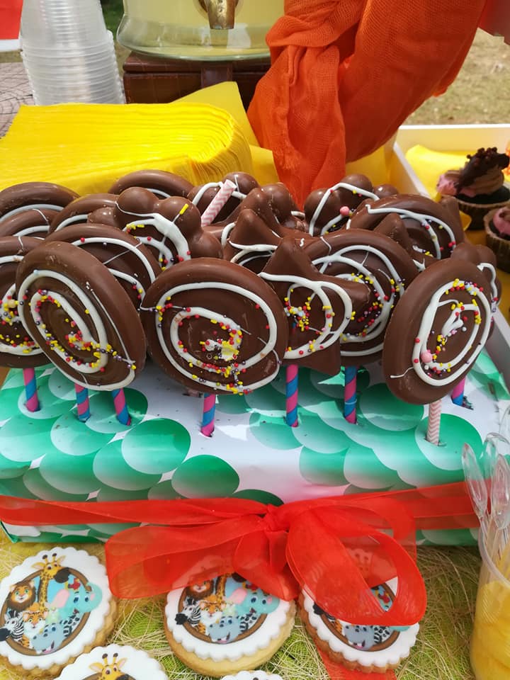 Candy bar 100 ατόμων με θέμα Ζωάκια της ζούγκλας