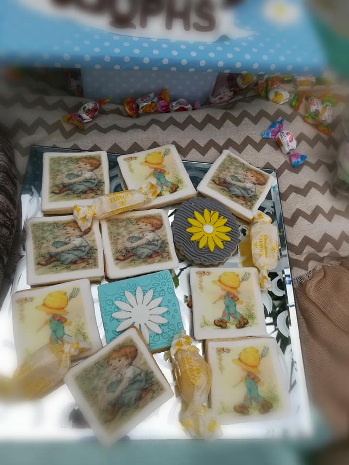 Candy bar 100 ατόμων με θέμα Vintage αγοράκι