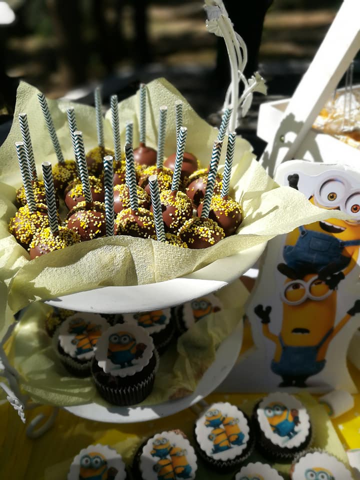 Candy bar 100 ατόμων με θέμα Minions