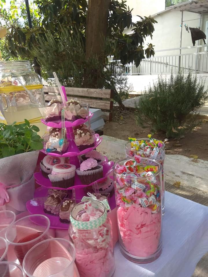 Candy bar 100 ατόμων με θέμα Κορώνα
