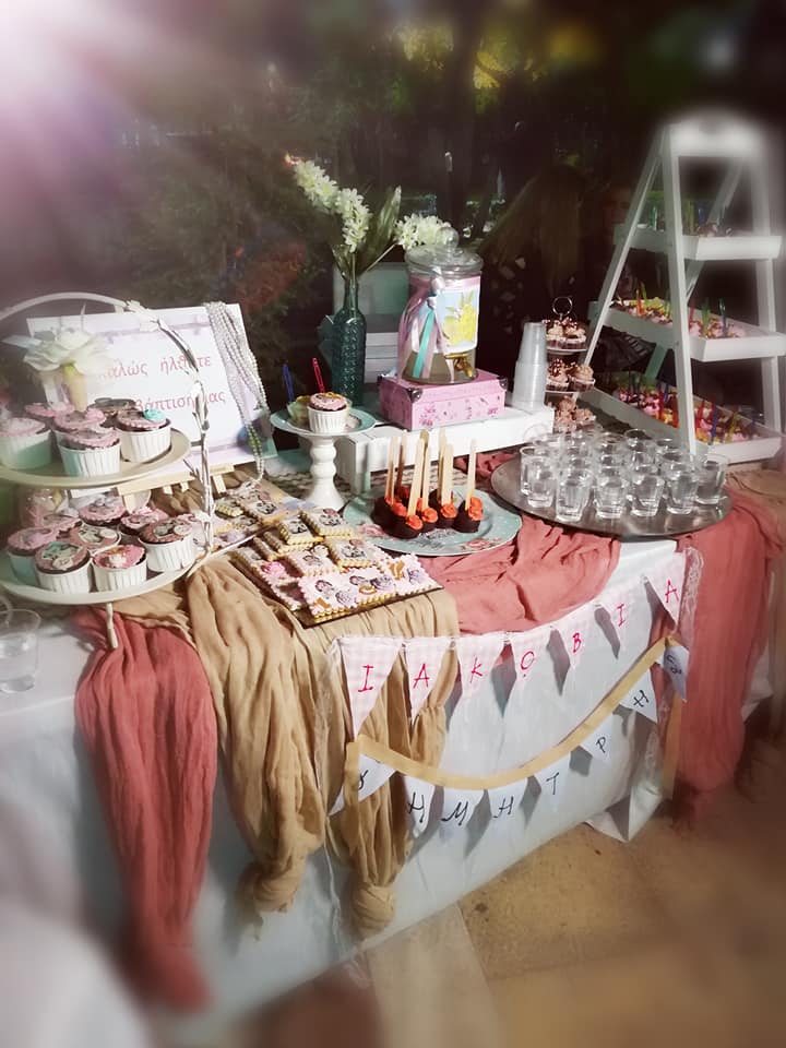 Candy bar 100 ατόμων με θέμα Κοριτσάκι