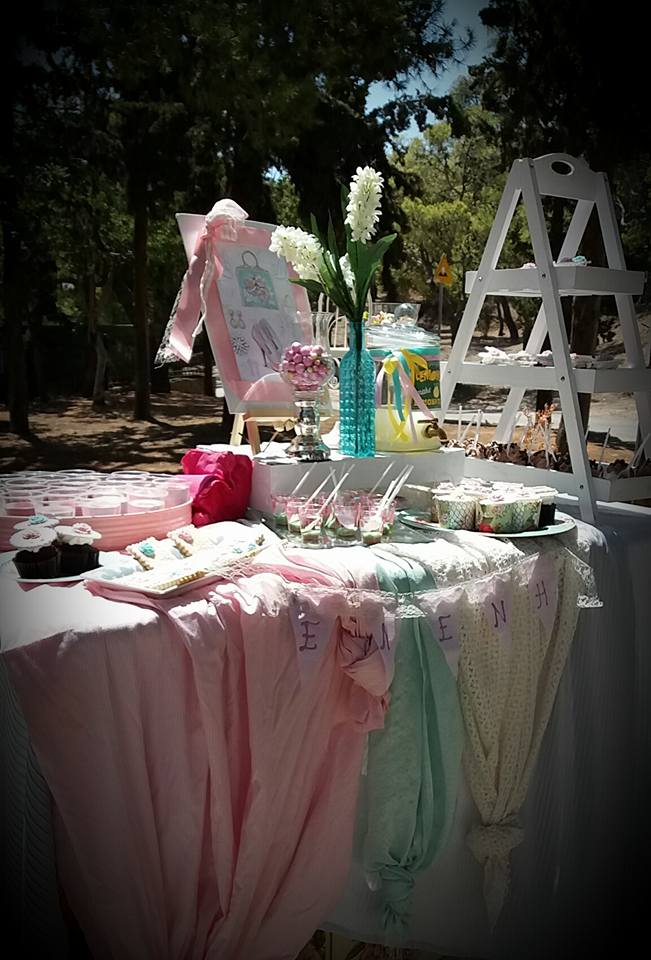Candy bar 100 ατόμων με θέμα Γοβάκι