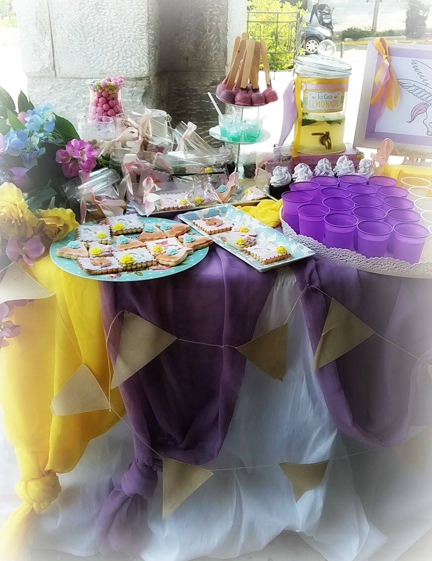 Candy bar 100 ατόμων με θέμα Μονόκερος
