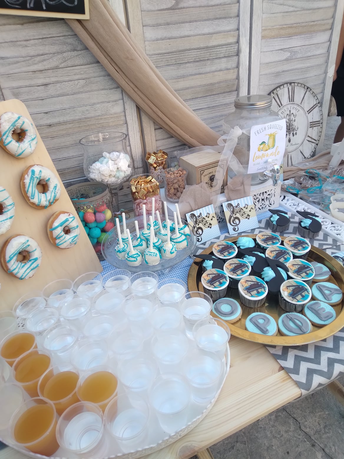 Candy bar 100 ατόμων με θέμα Πιάνο