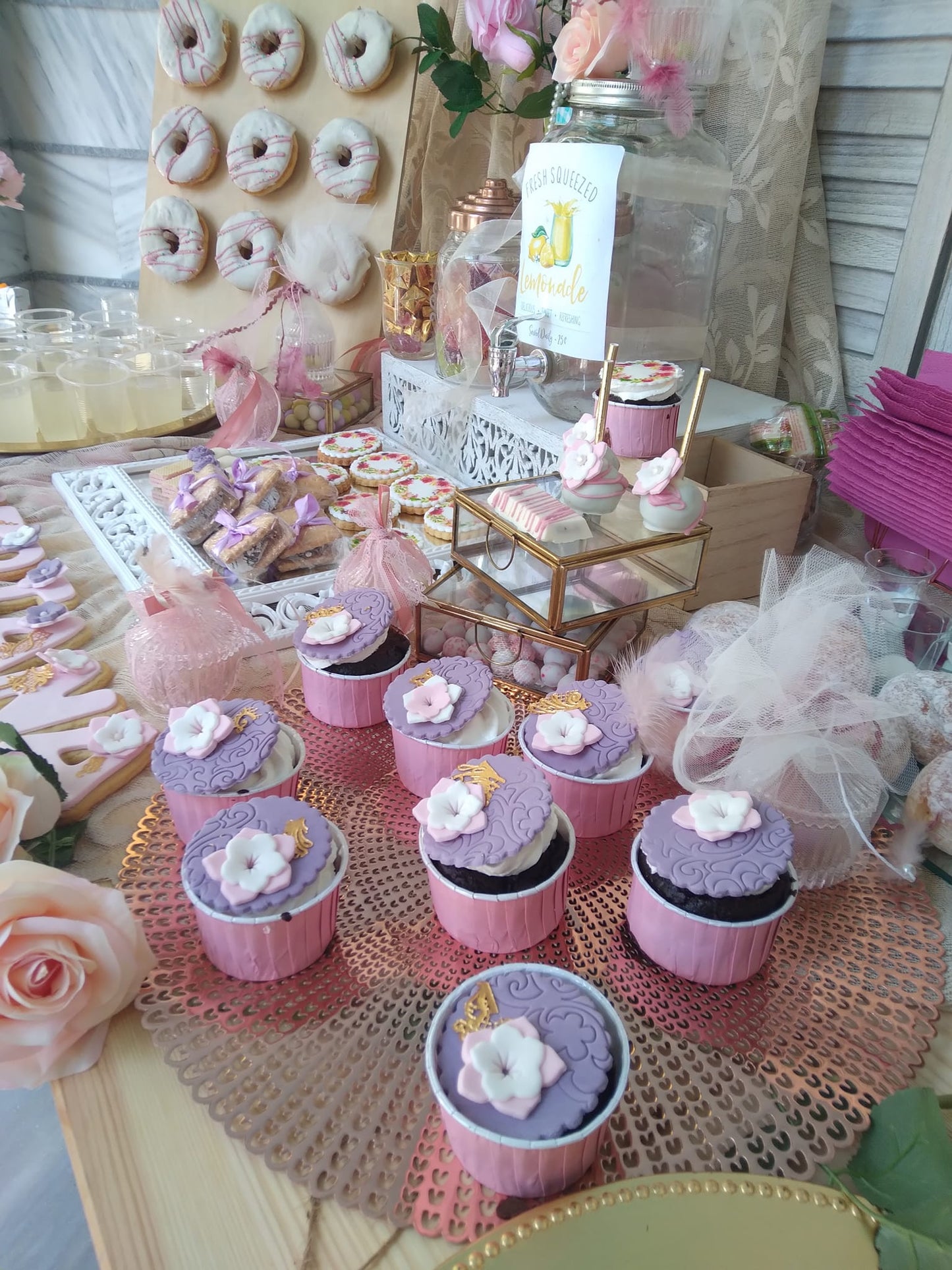 Candy bar 100 ατόμων με θέμα Λουλούδια