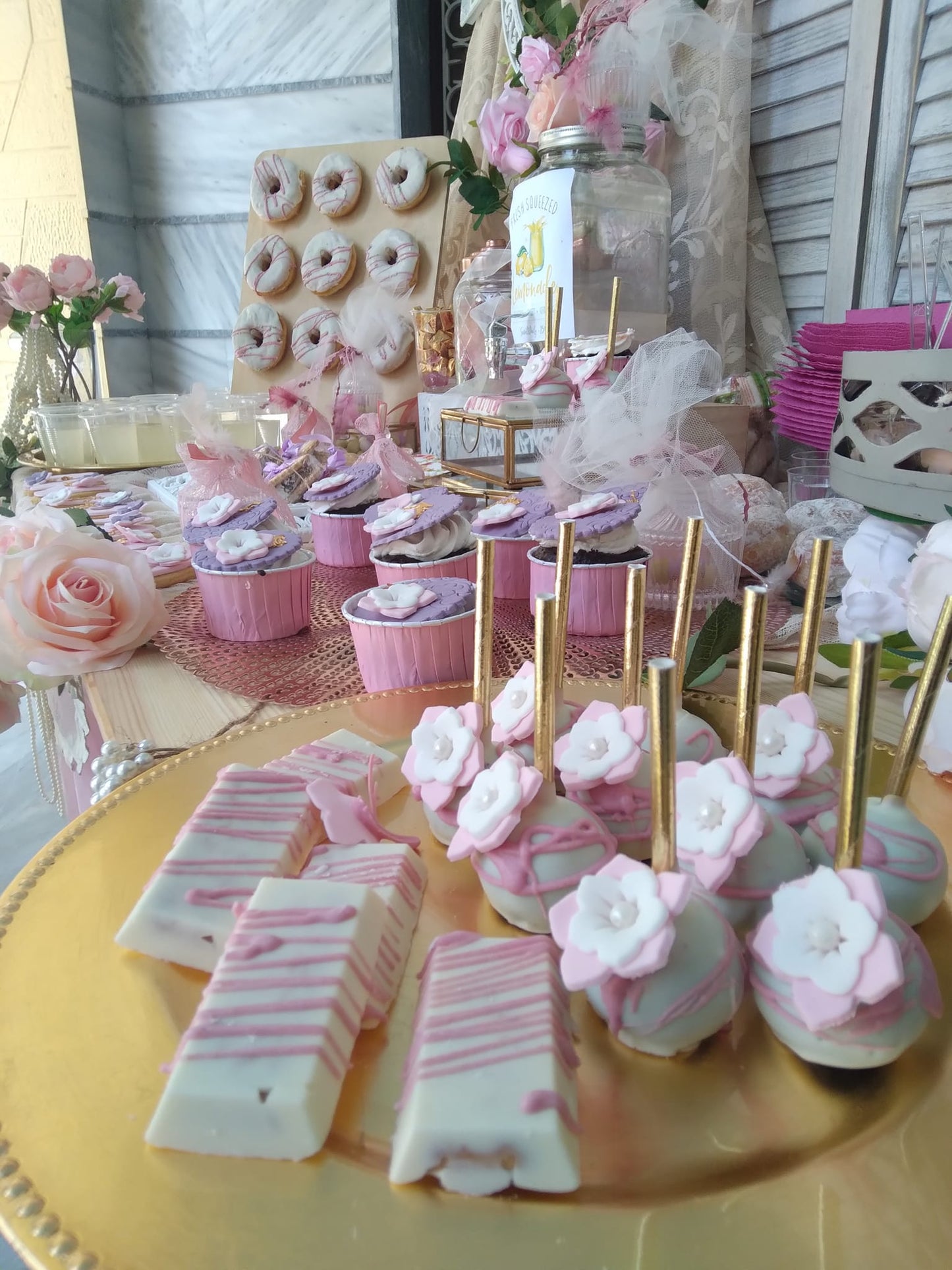 Candy bar 100 ατόμων με θέμα Λουλούδια