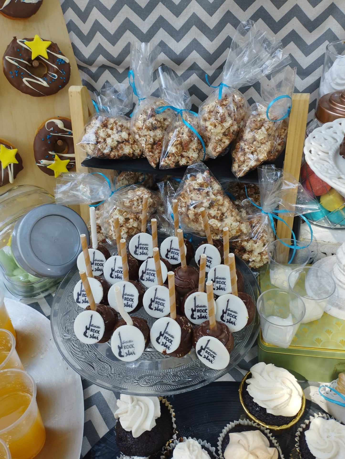 Candy bar 100 ατόμων με θέμα μουσική