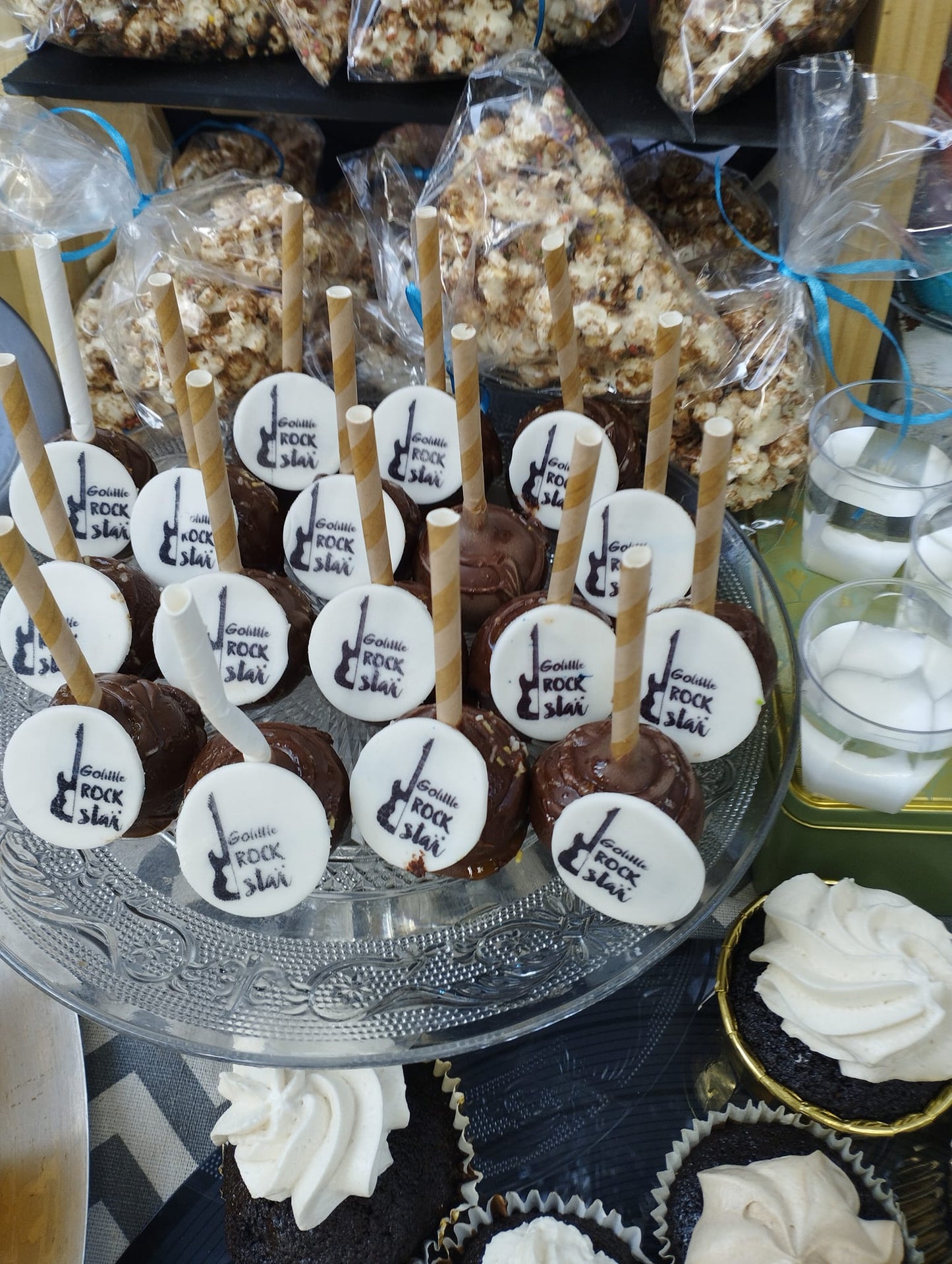 Candy bar 100 ατόμων με θέμα μουσική