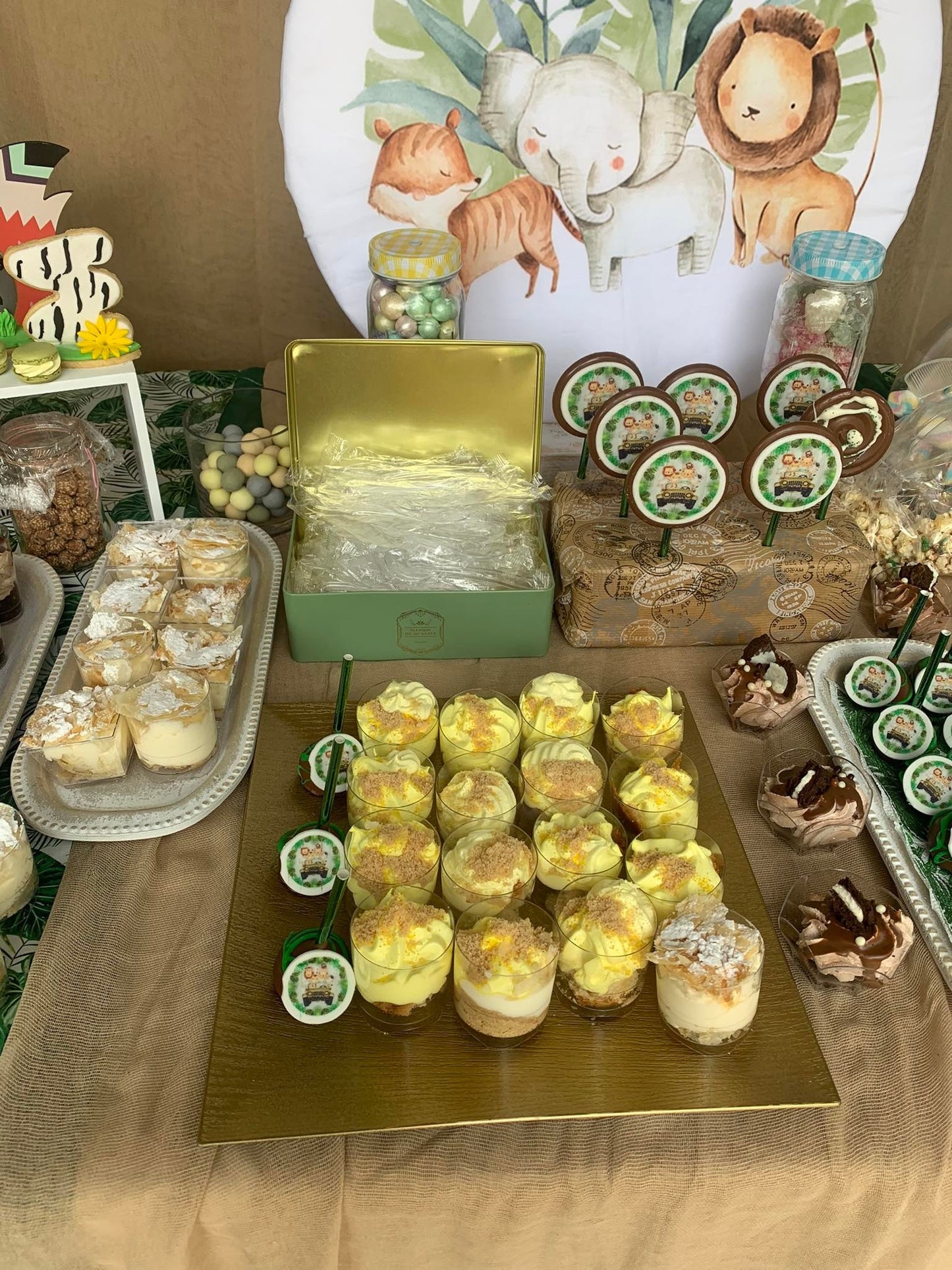Candy bar 100 ατόμων με θέμα Ζωάκια του δάσους