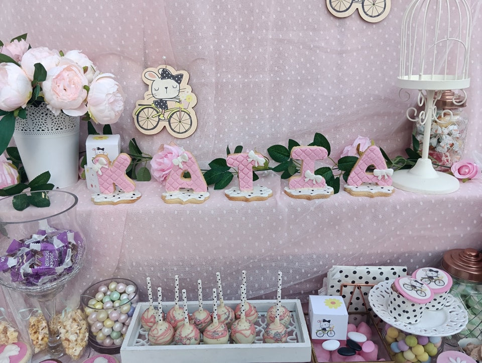 Candy bar 100 ατόμων με θέμα γατούλα
