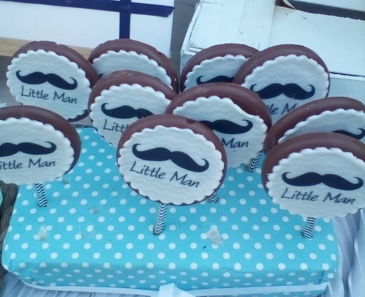 Candy bar 100 ατόμων με θέμα Little man