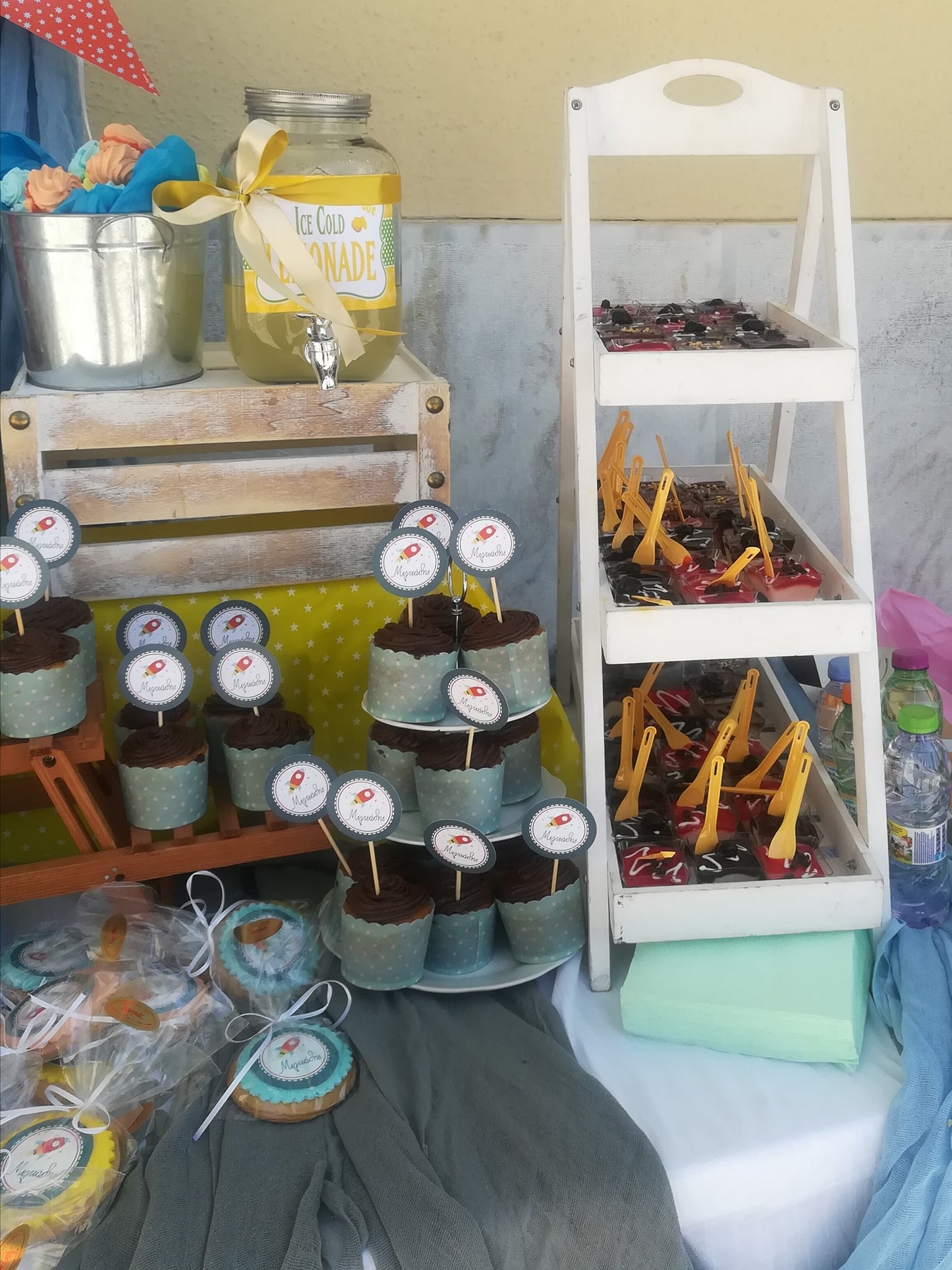 Candy bar 100 ατόμων με θέμα Διάστημα