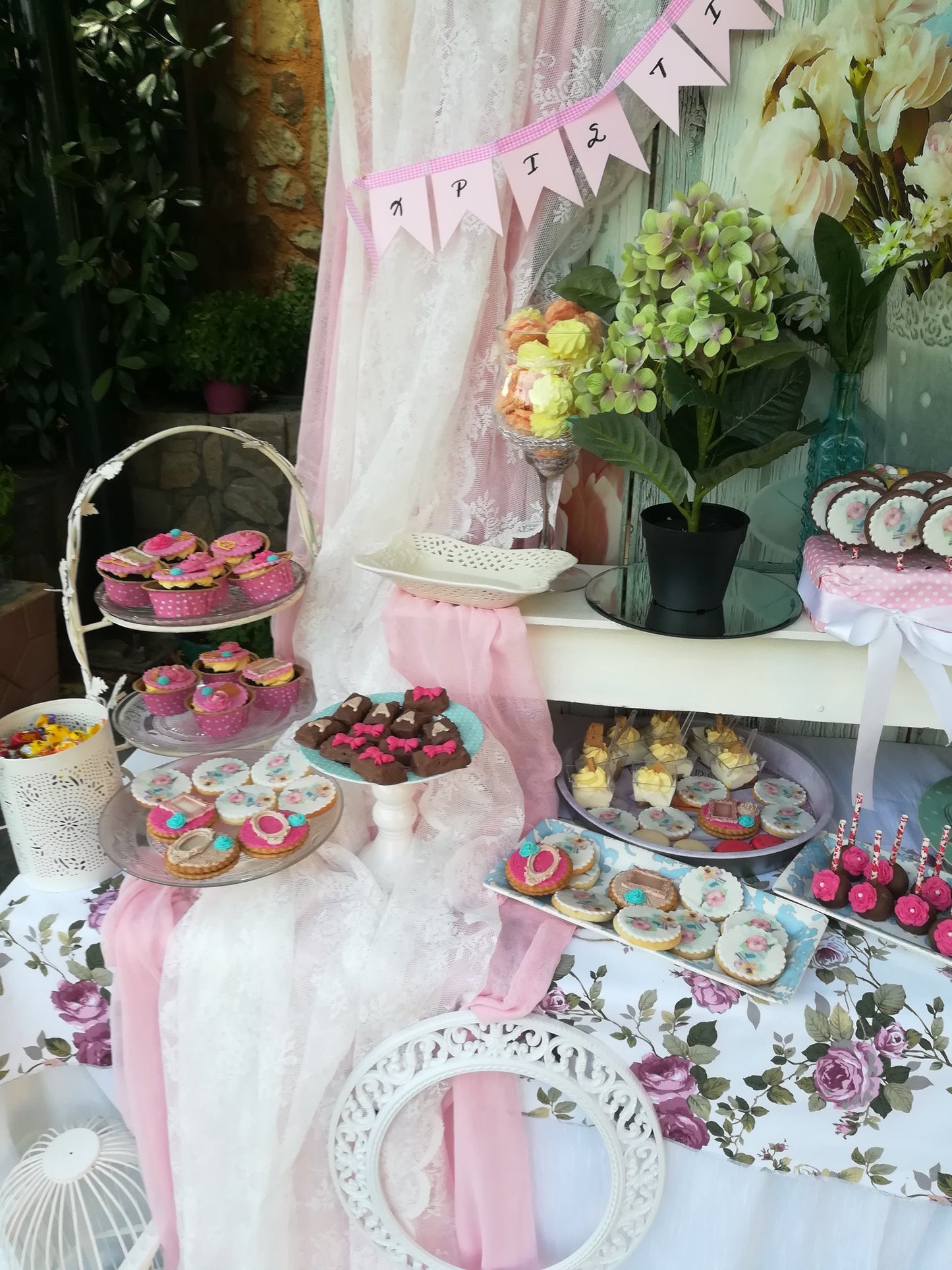 Candy bar 100 ατόμων με θέμα Πουλάκι και λουλούδια