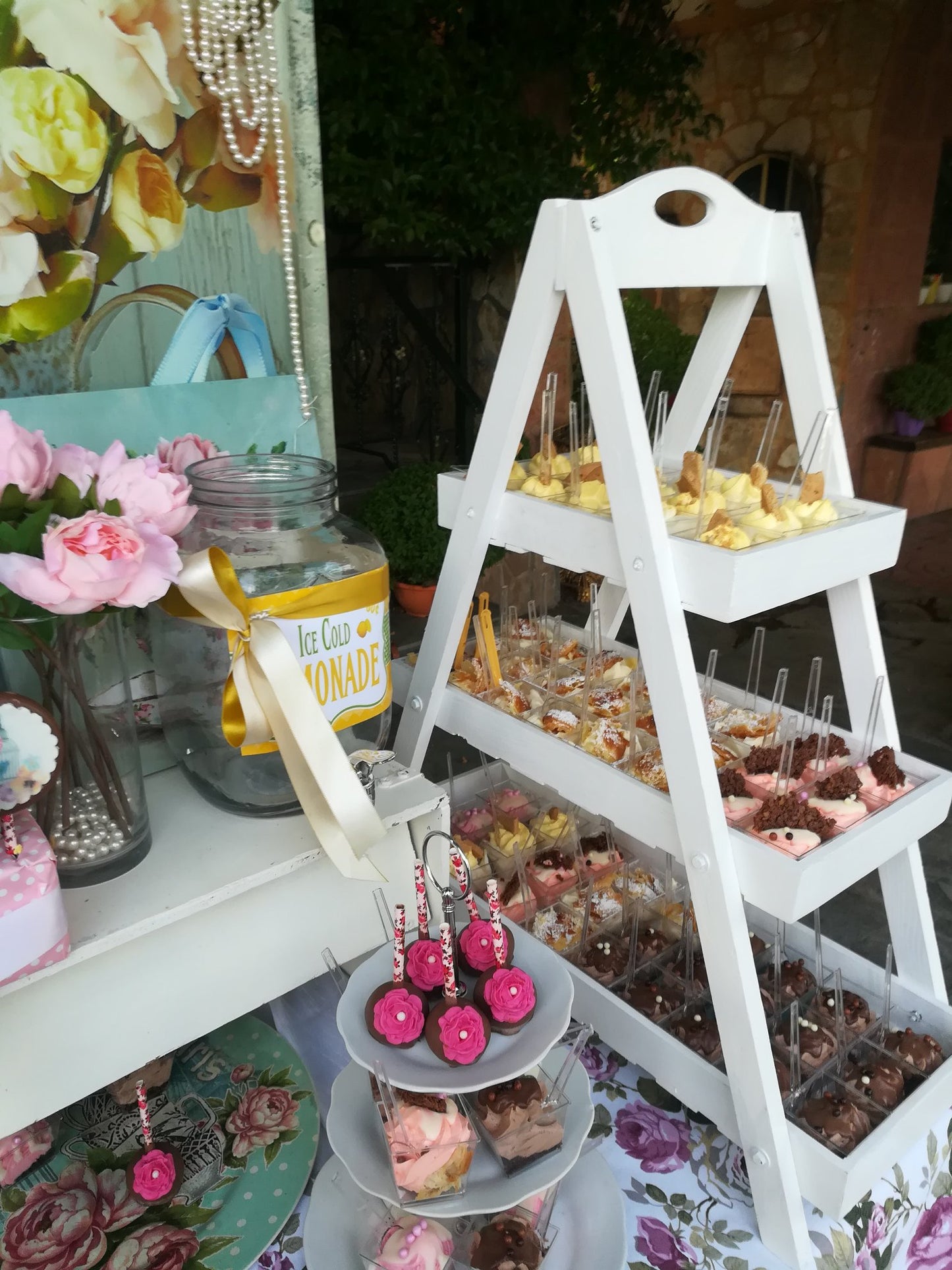 Candy bar 100 ατόμων με θέμα Πουλάκι και λουλούδια