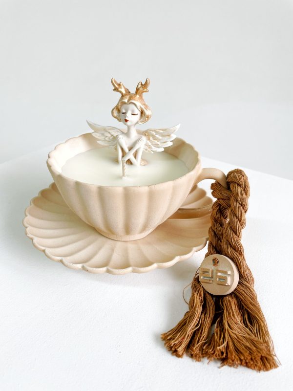 Φλιτζάνι με αρωματικό κερί και νεράιδα Έλενα Μανάκου