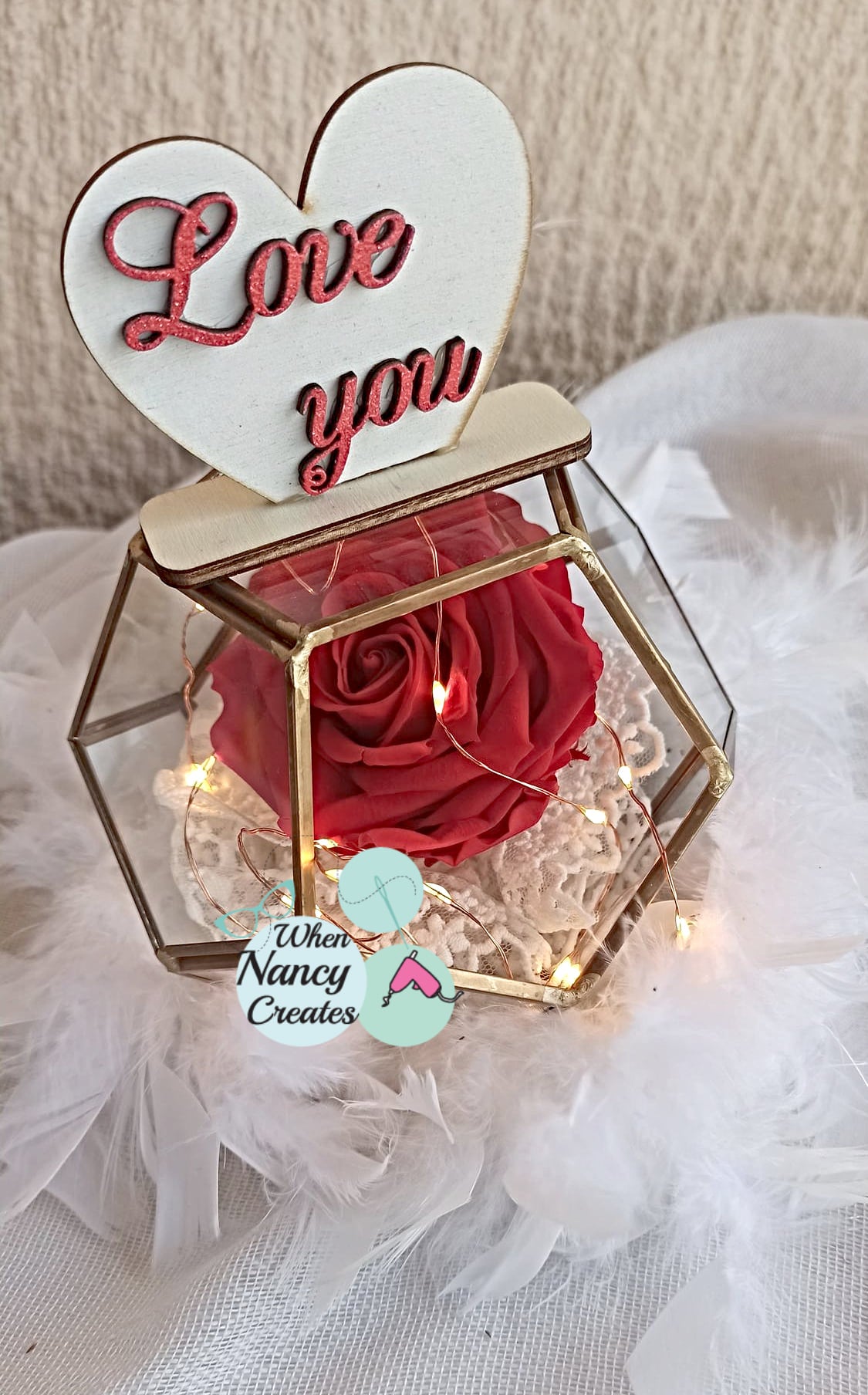 Πολύγωνο με φωτισμό led με forever rose