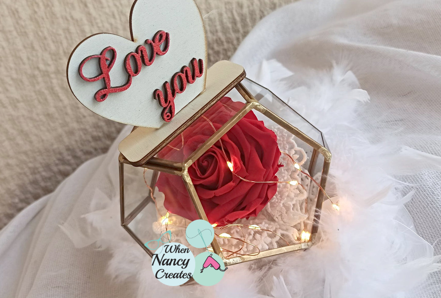 Πολύγωνο με φωτισμό led με forever rose