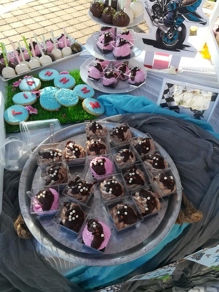Candy bar 100 ατόμων με θέμα Μηχανή