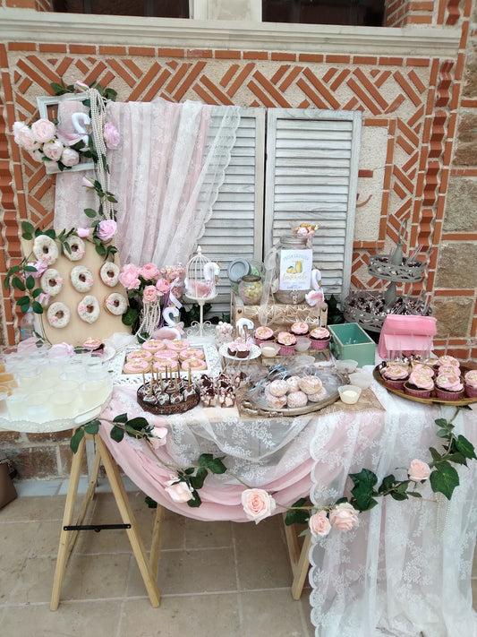 Candy bar 100 ατόμων με θέμα Κύκνος