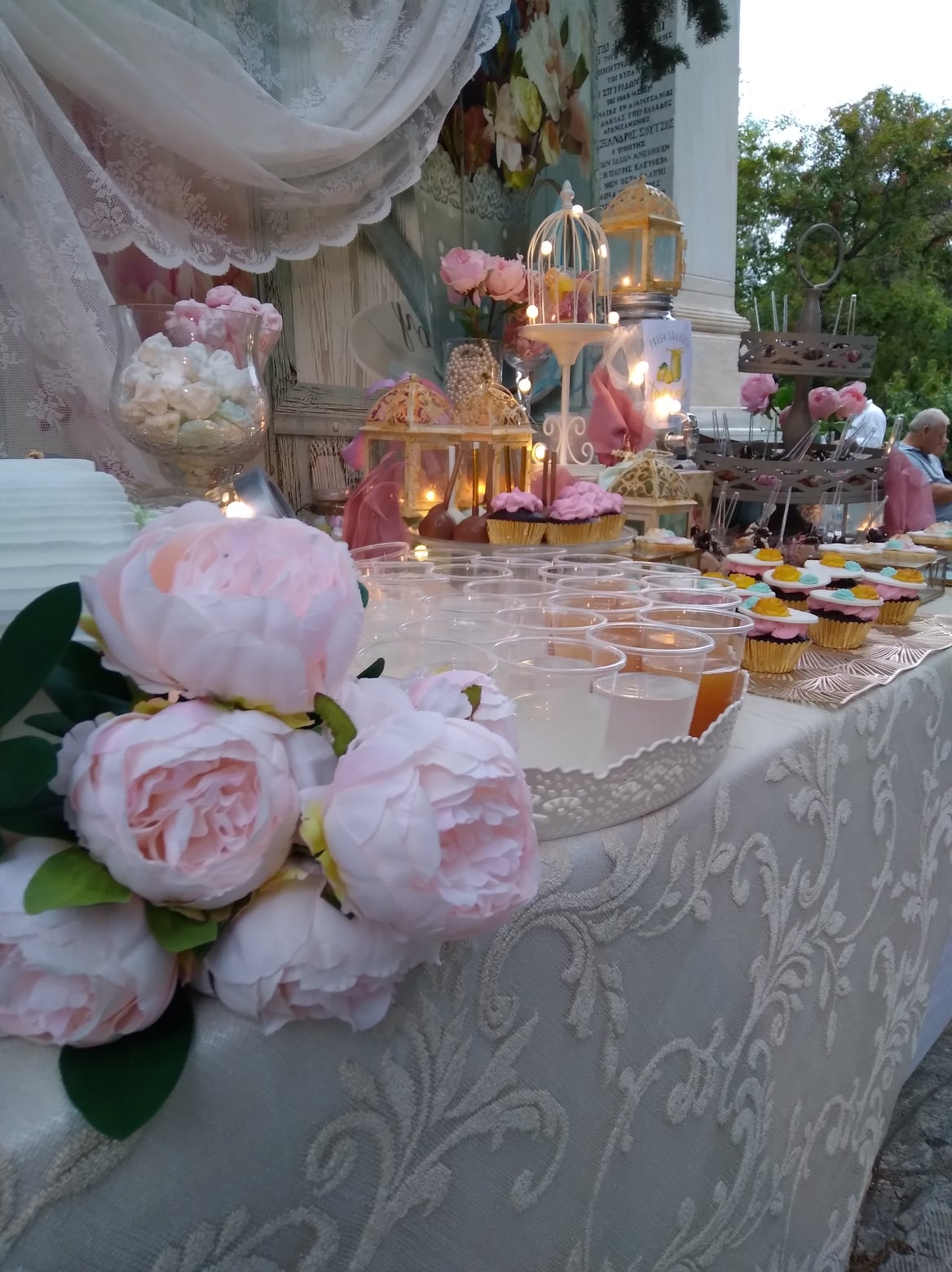 Candy bar 100 ατόμων με θέμα Ρομαντικό