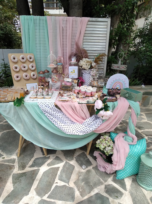 Candy bar 100 ατόμων με θέμα Ουράνιο τόξο
