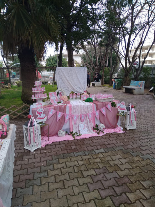 Candy bar 100 ατόμων με θέμα Αριστόγατες