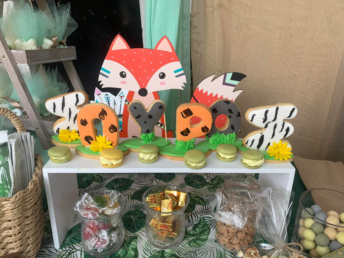 Candy bar 100 ατόμων με θέμα Ζωάκια του δάσους