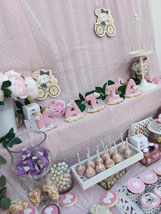 Candy bar 100 ατόμων με θέμα γατούλα