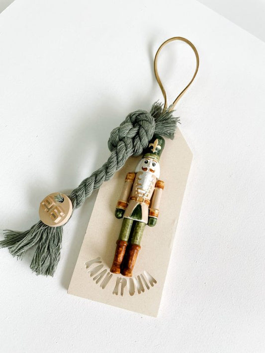 Ταμπελάκι Καλή Χρονιά Καρυοθραύστης Έλενα Μανάκου