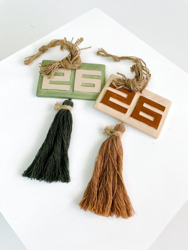 Γούρι 26 παραλληλόγραμμο Έλενα Μανάκου