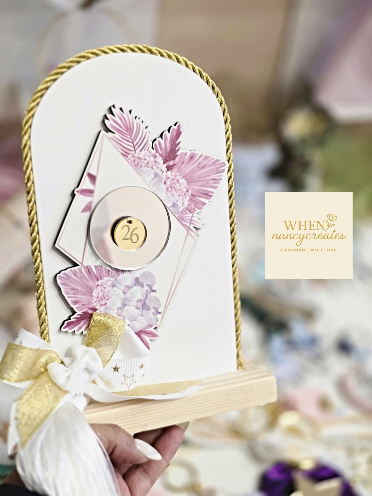 Λευκό elegande γούρι 26 με ασημί και χρυσό καθρέφτη